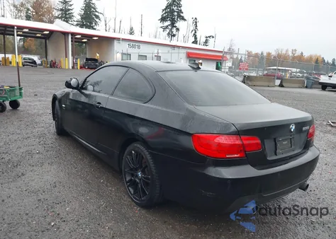 2011 BMW 335I xDrive z USA, uszkodzony, nr VIN WBAKF9C5XBE620537